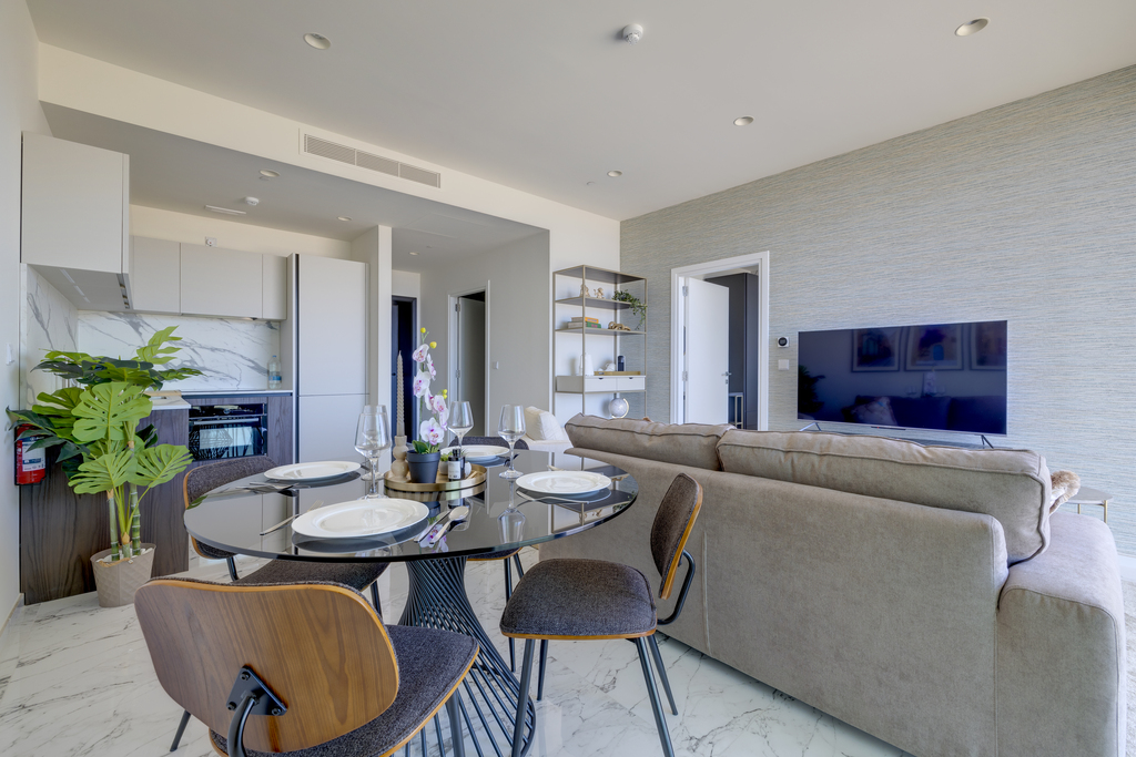Mercury-tower-apartment-to-let-property-with-views-christies-malta