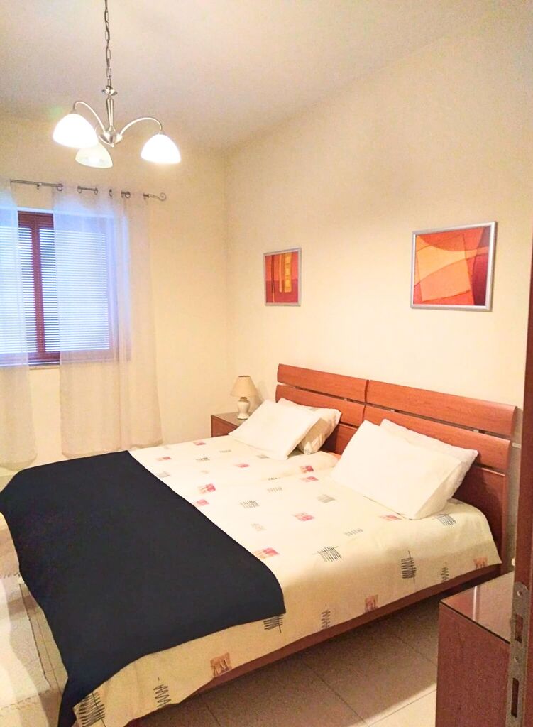 StJulians-Two-Bedroom-Apartment-with-Balcony-For-Rent-Christies-Malta