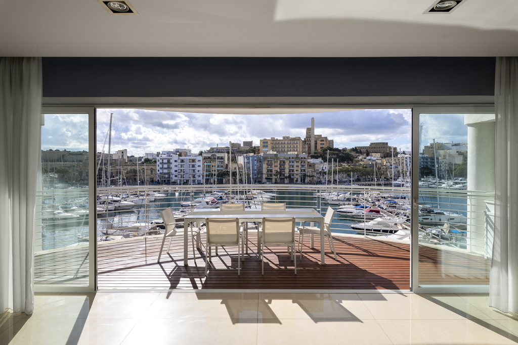 Ta-Xbiex-apartment-for-rent-christies-malta
