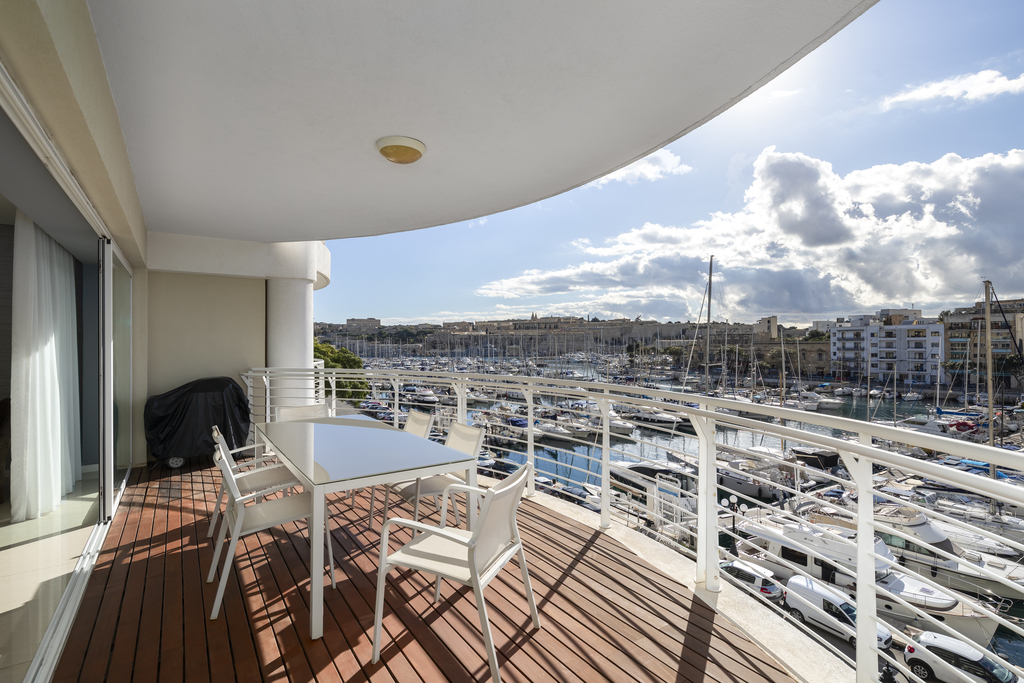 Ta' Xbiex Seafront Apartment's Image 7