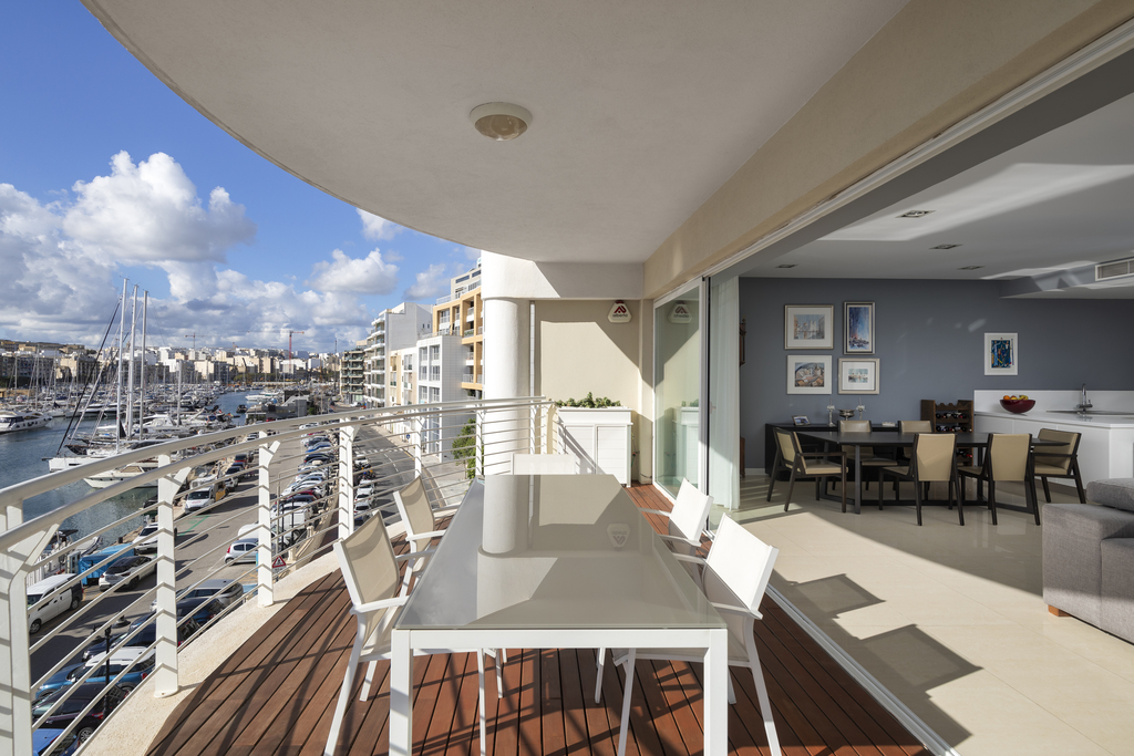 Ta' Xbiex Seafront Apartment's Image 6