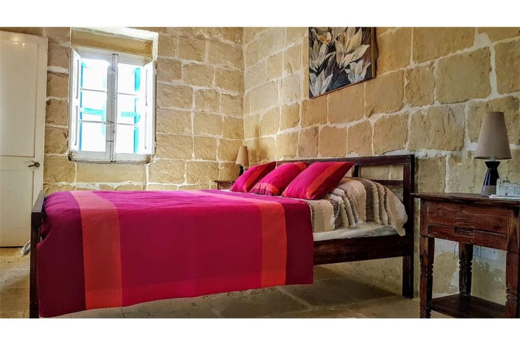 San Lawrenz (Gozo) Furnished Farmhouse's Image 8