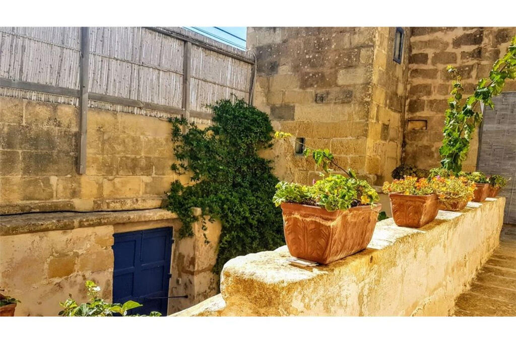 San Lawrenz (Gozo) Furnished Farmhouse's Image 14