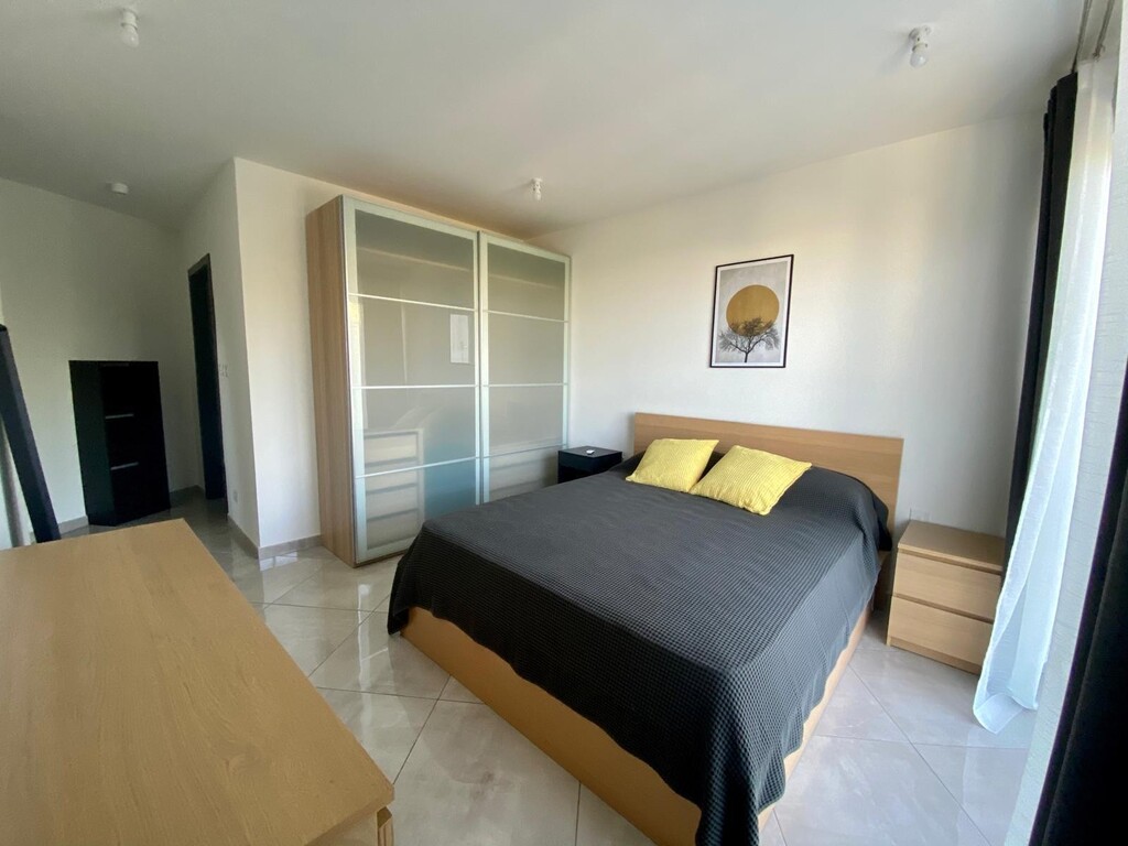 St Julians Furnished Apartment's Image 5