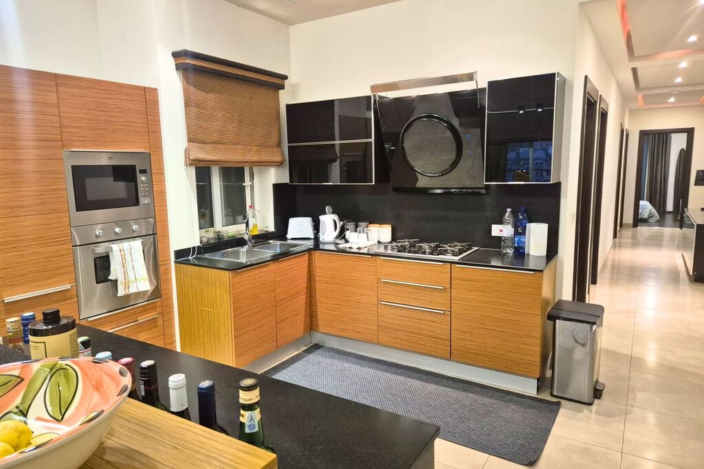 Ta-Xbiex-Seafront-Apartmnet-WIth-terrace-for-rent-Christies-Malta