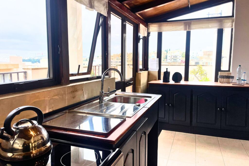 Gzira-three-bedroom-apartment-to-let-Christies-Malta