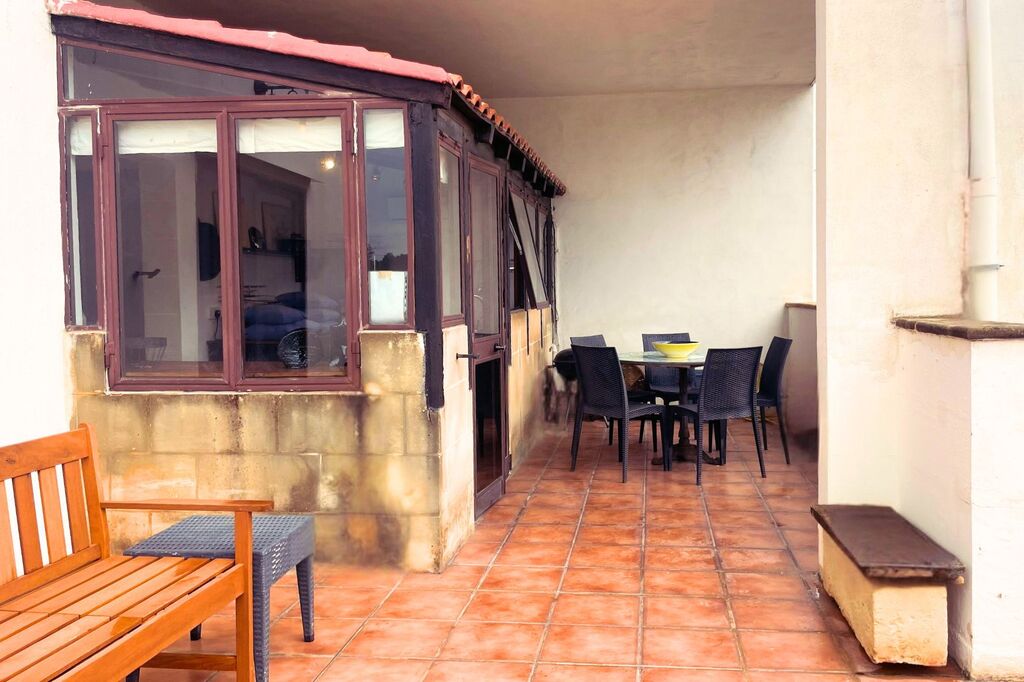 Gzira Furnished Apartment's Image 8