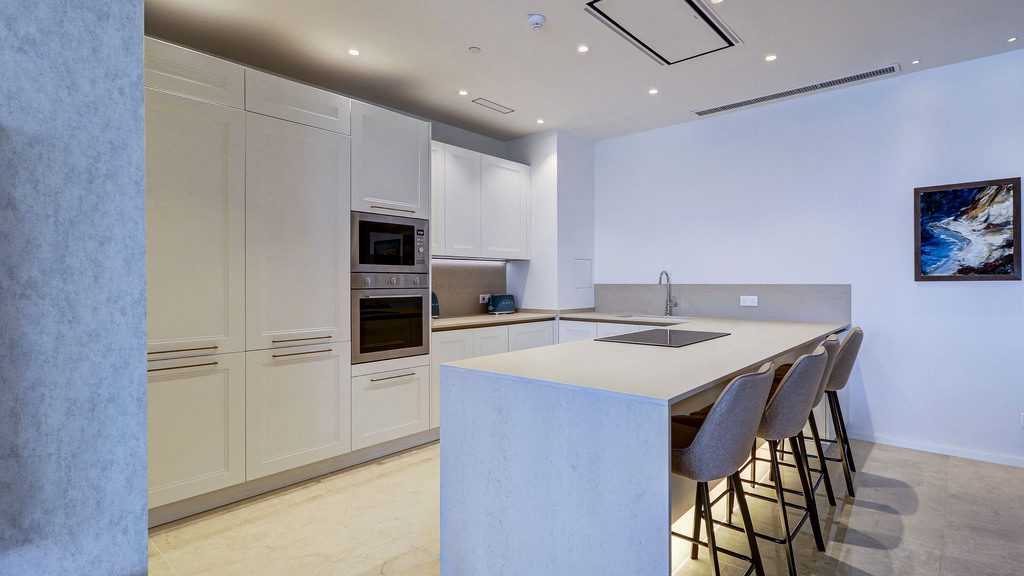 Sliema Luxury Furnished Apartment's Image 7