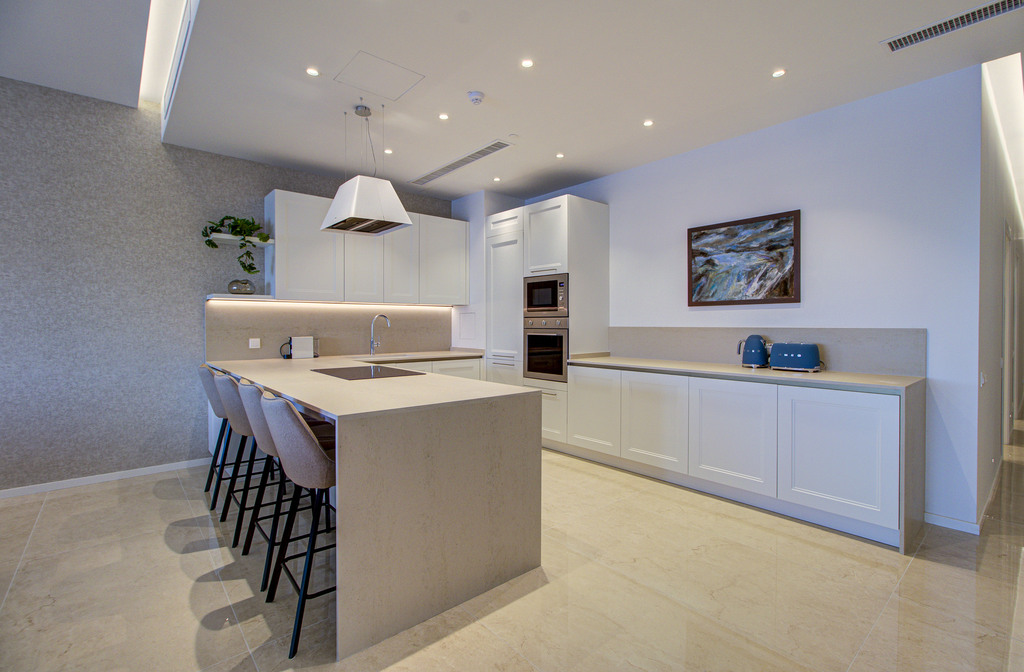 Sliema Luxury Seafront Apartment's Image 10