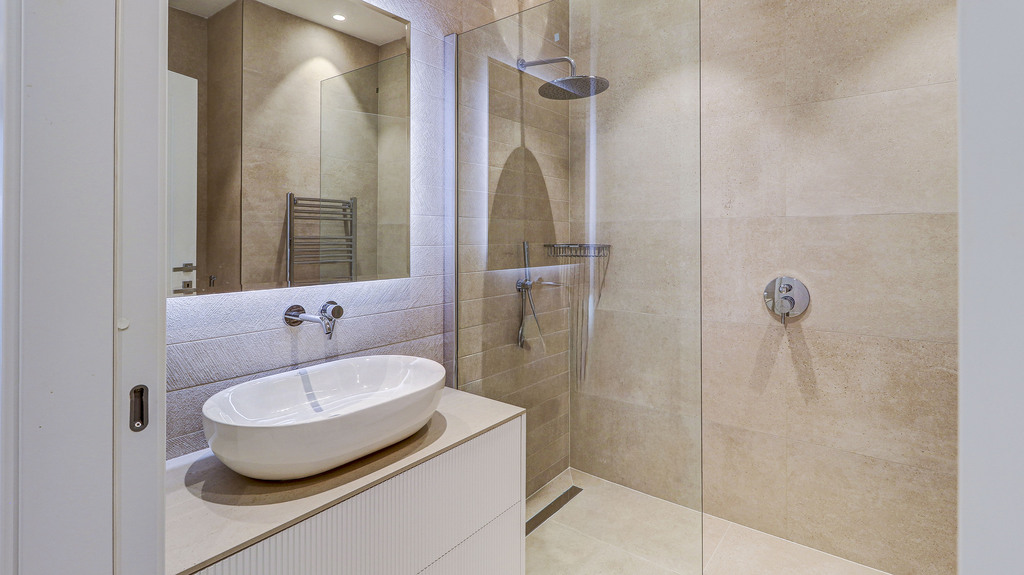 Sliema Luxury Seafront Apartment's Image 6
