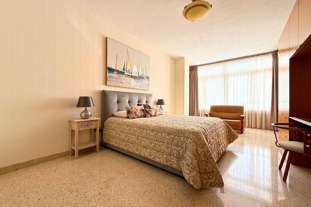Sliema Seafront Apartment's Image 8