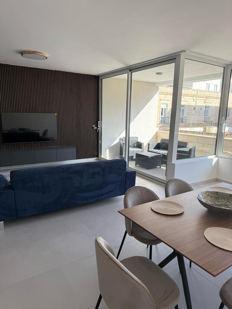 Sliema Furnished Apartment's Image 7
