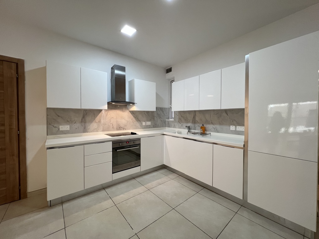 Sliema-apartment-to-let-5-christies-malta