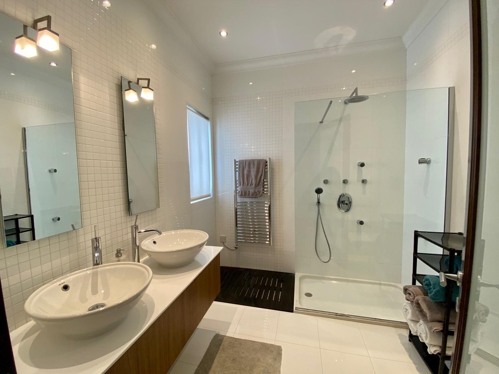 Sliema Seafront Apartment's Image 4