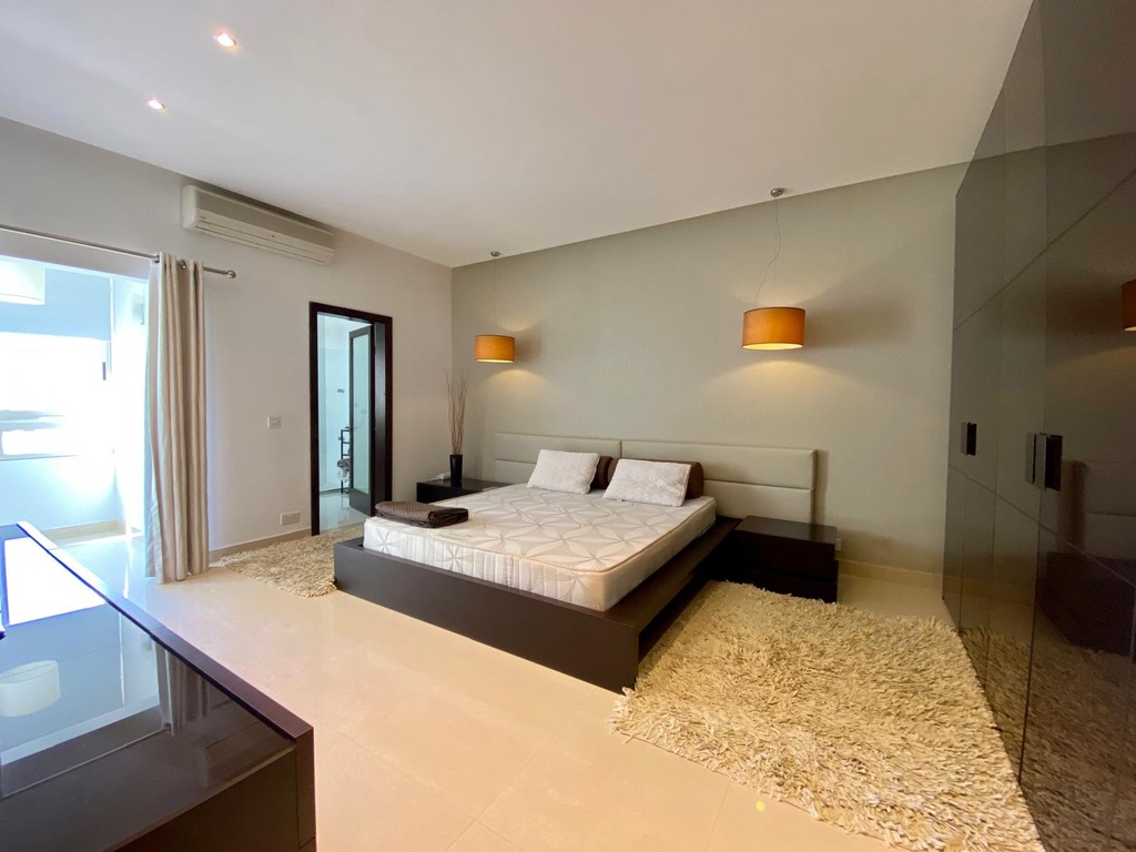 Sliema Seafront Apartment's Image 12