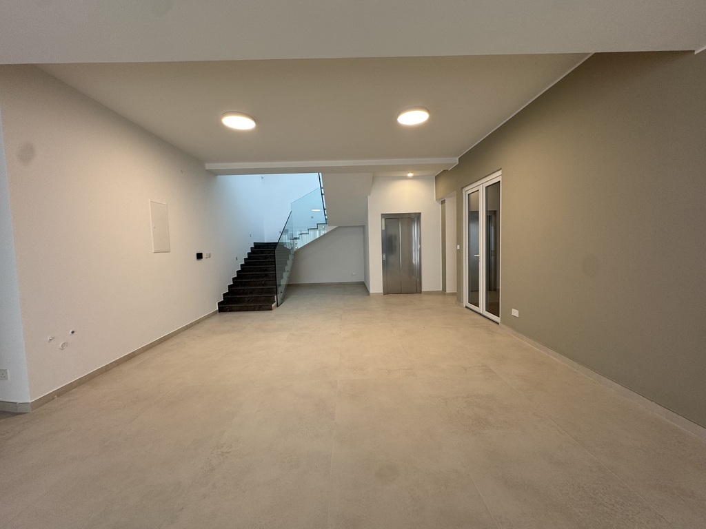 Bahar ic-Caghaq Furnished Semi-detached Villa's Image 19