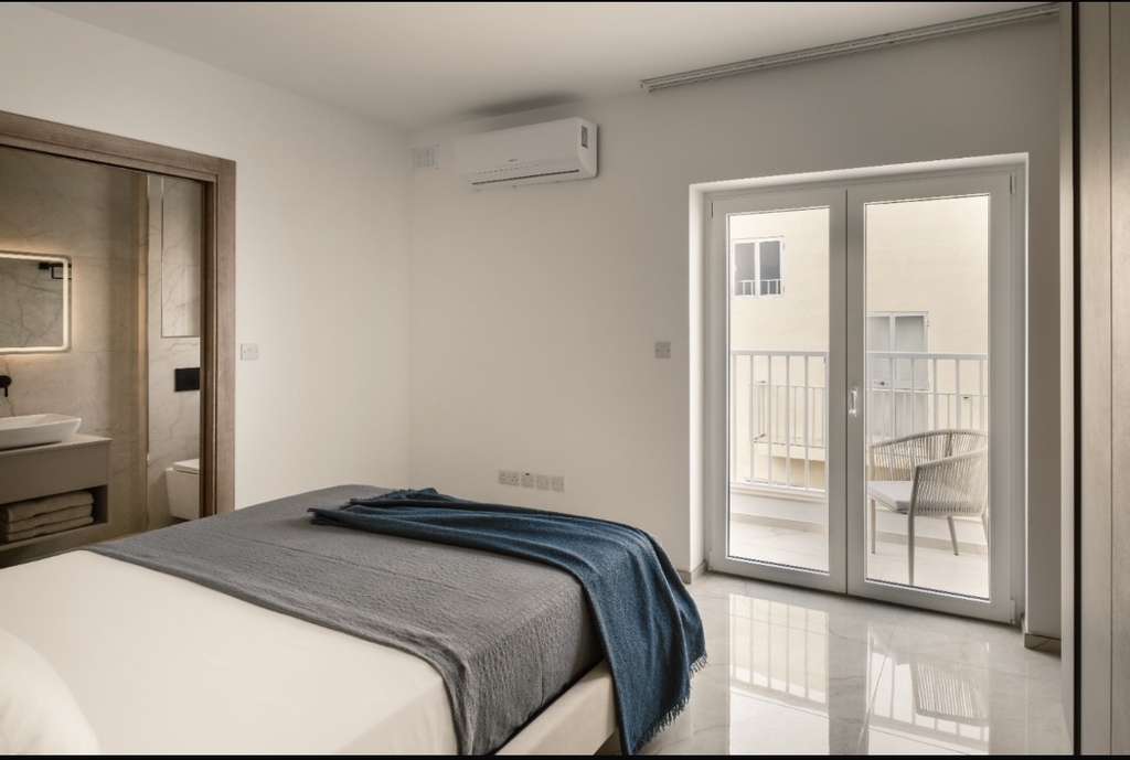 Kappara-apartment-with-balcony-for-rent-Christies-Malta