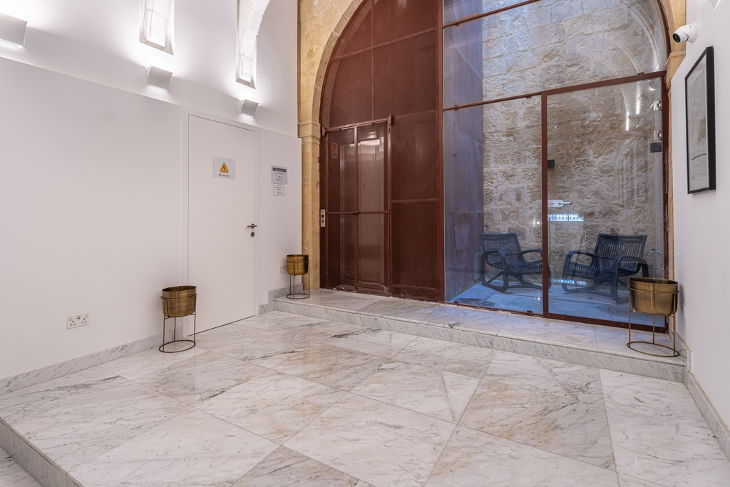 Valletta Furnished Duplex Penthouse's Image 24