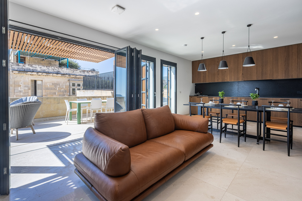 Valletta Furnished Duplex Penthouse's Image 5