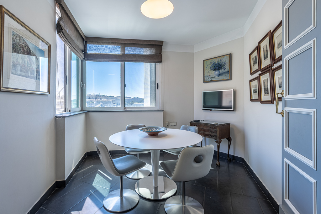 Ta' Xbiex Seafront Apartment's Image 12