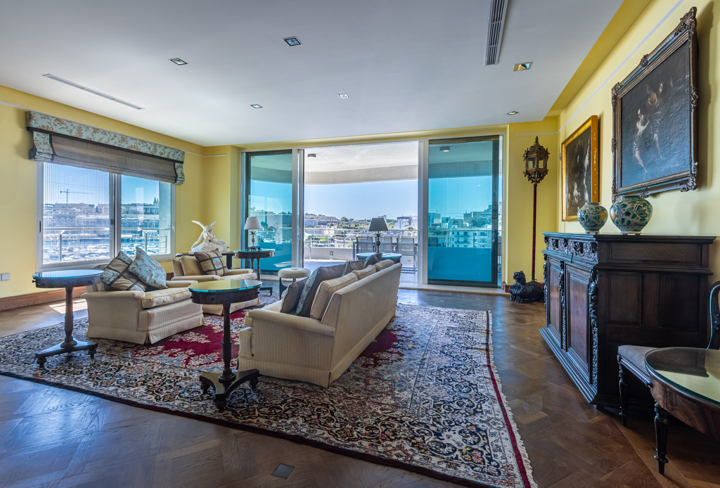 Ta' Xbiex Seafront Apartment's Image 4