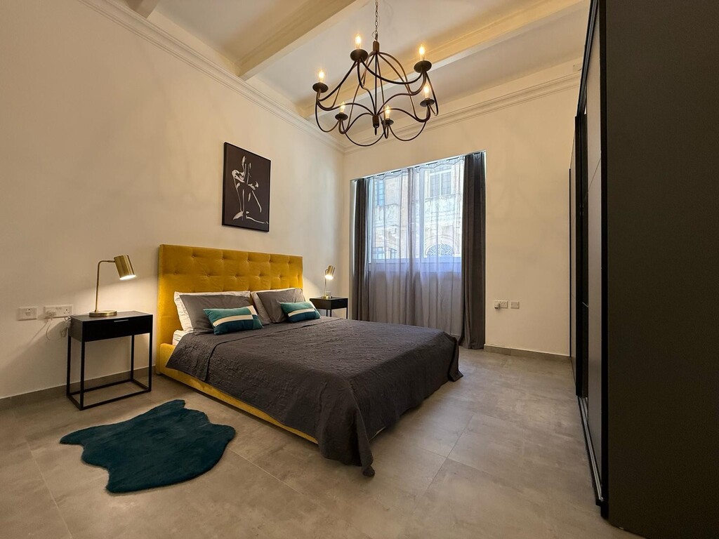 Sliema-furnished-maisonette-christies-malta