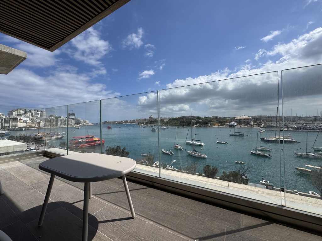 sliema-apartment-for-long-let-christies-malta