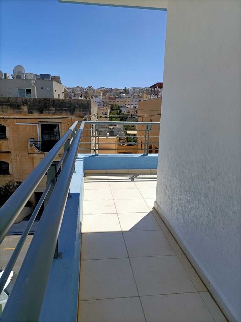 Swieqi Furnished Maisonette's Image 3