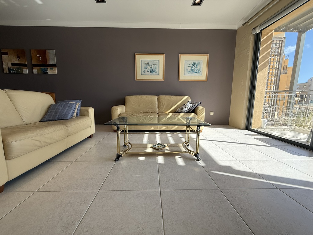 Portomaso Marina View Apartment's Image 4