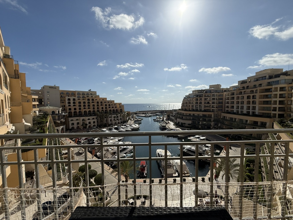 Portomaso-apartment-to-let-long-term-christies-malta