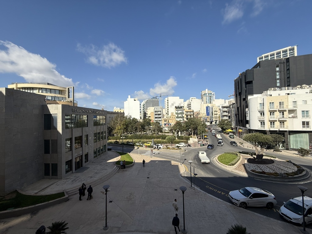 Portomaso Marina View Apartment's Image 14