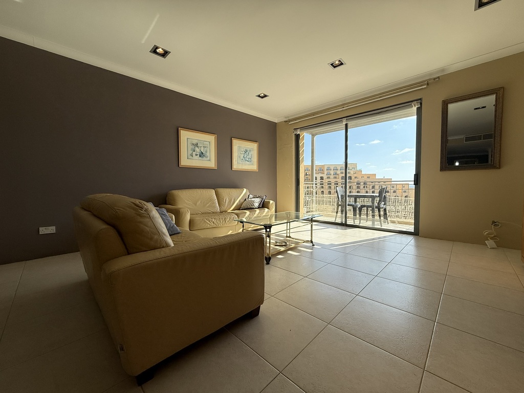 Portomaso Marina View Apartment's Image 15