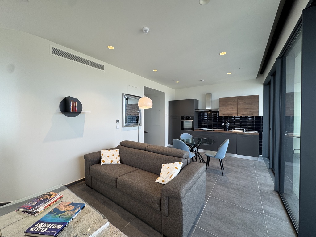 Mercurytowers-apartment-to-let-christies-malta