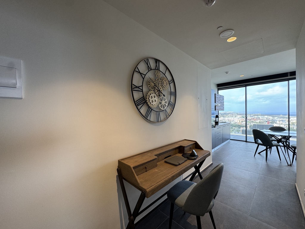 Mercury Towers Lifestyle Apartment's Image 3