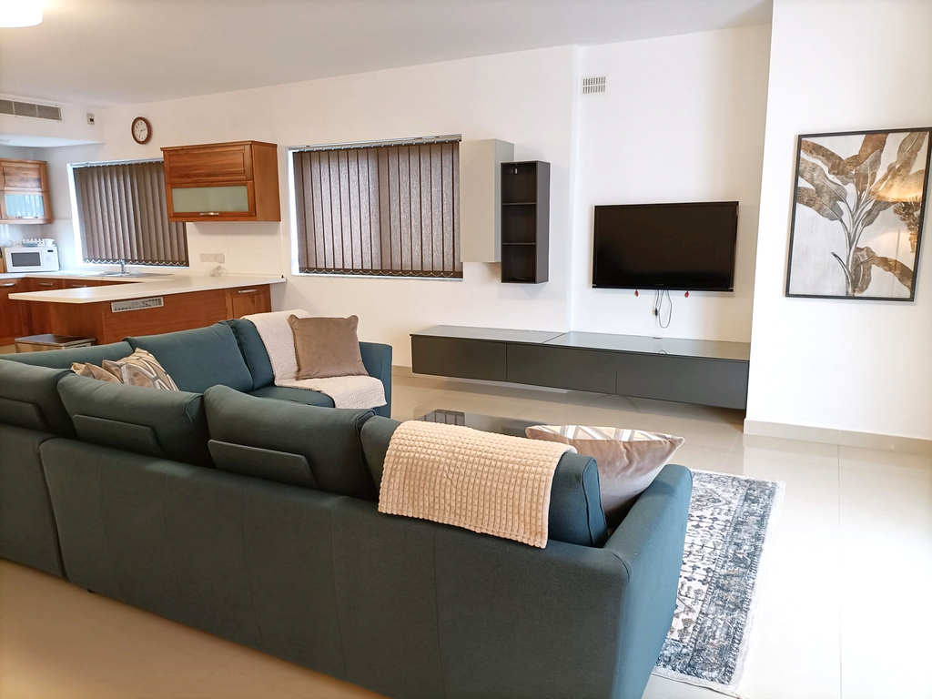 Swieqi Furnished Maisonette's Image 3