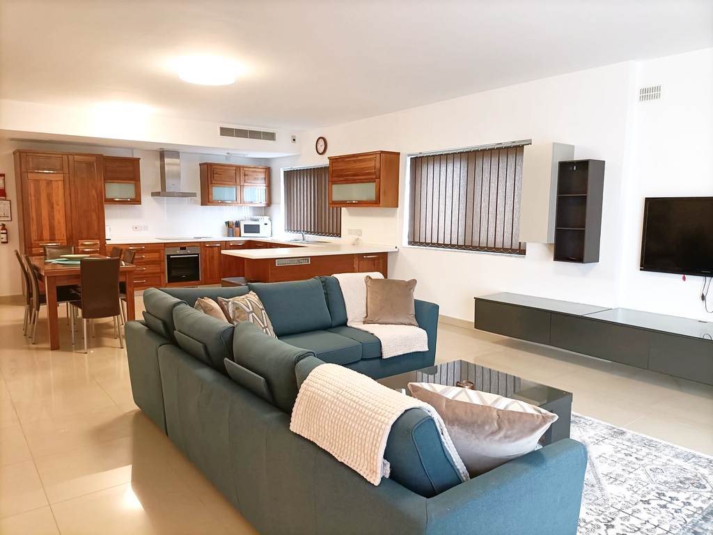 swieqi-maisonette-to-let-safe-area-christies-malta