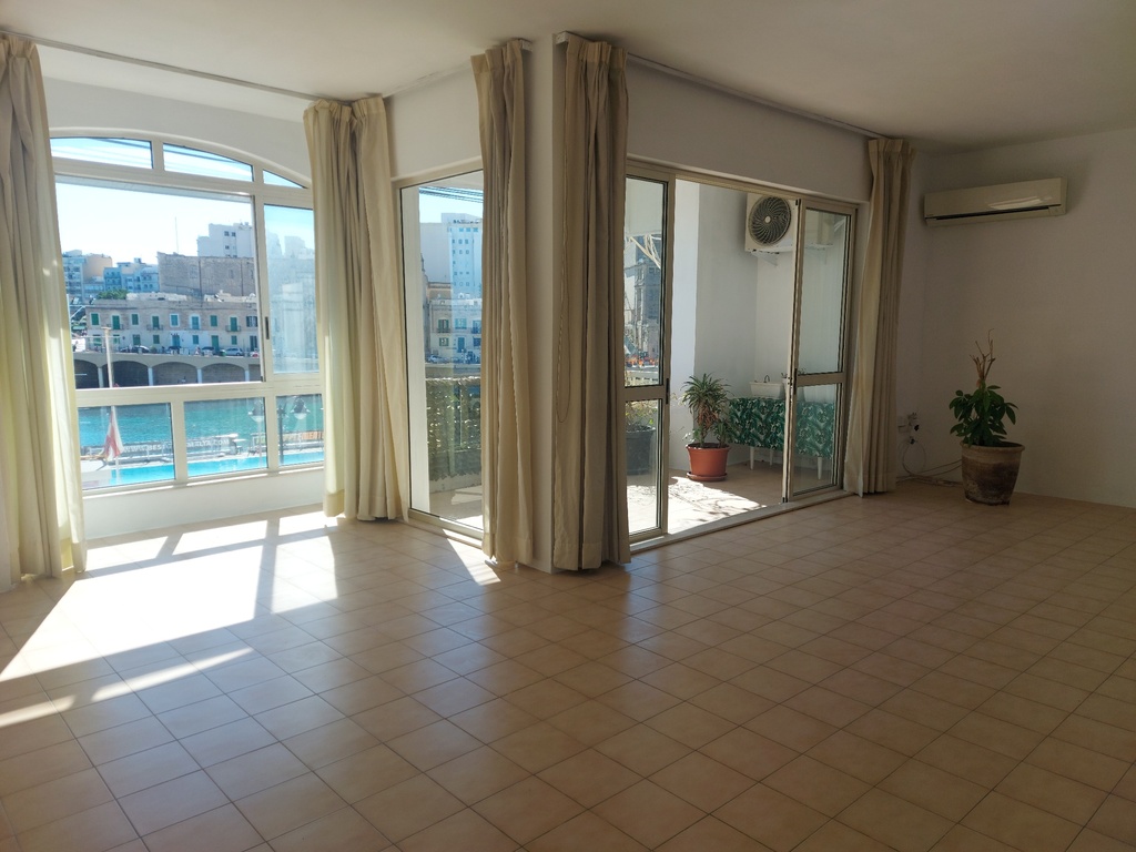 St.Julians-apartment-unfurnished-for-rent-CHristies-Malta