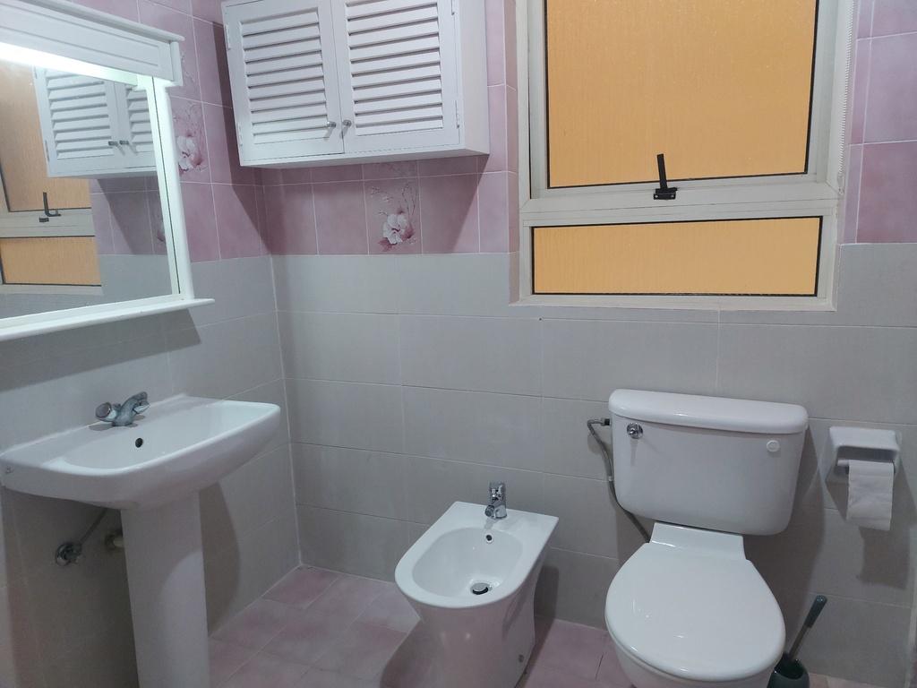 St Julians Unfurnished Seafront Apartment's Image 7
