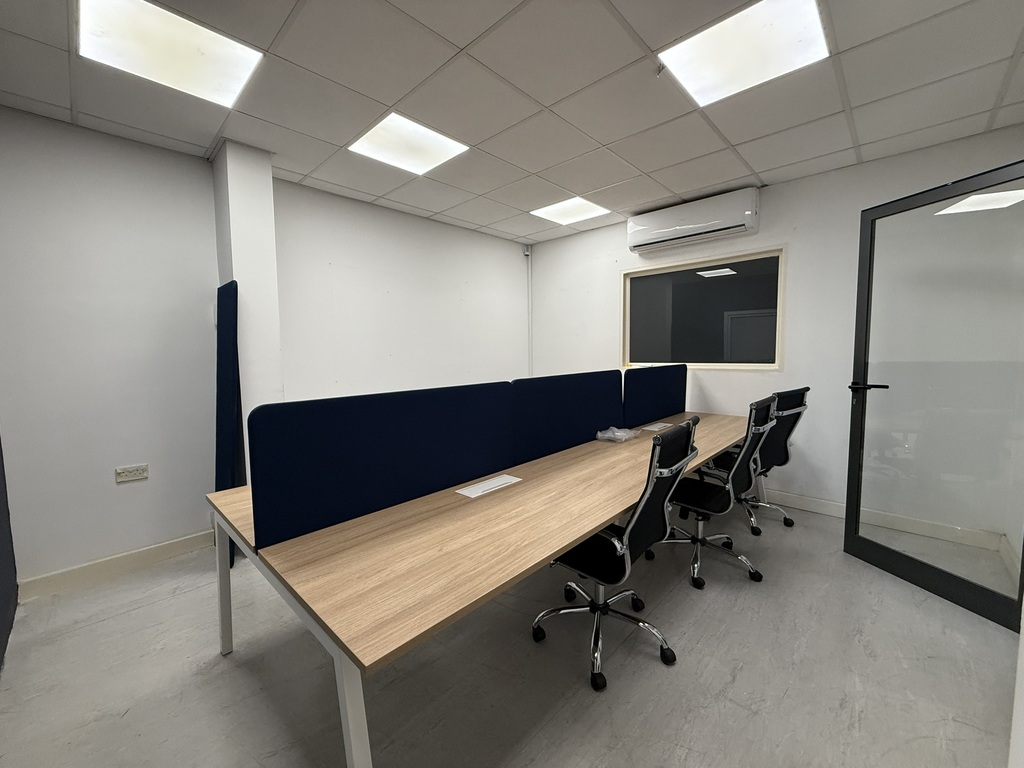 Ta' Xbiex Fully Equipped Office's Image 2