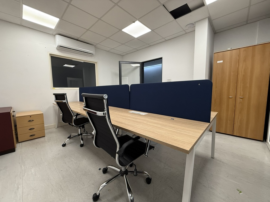 Ta' Xbiex Fully Equipped Office's Image 3
