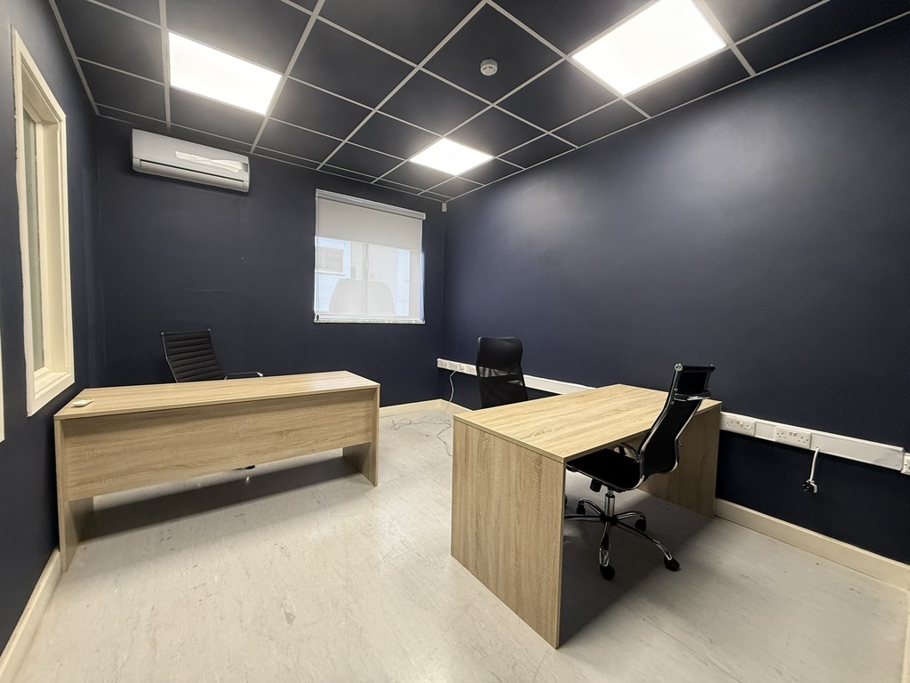 Ta' Xbiex Fully Equipped Office's Image 5