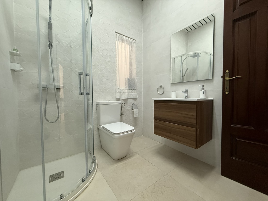 Sliema Furnished Town House's Image 12