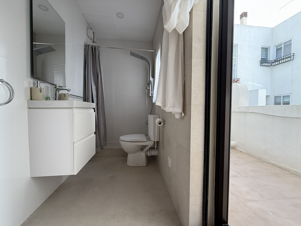 Sliema Furnished Town House's Image 13