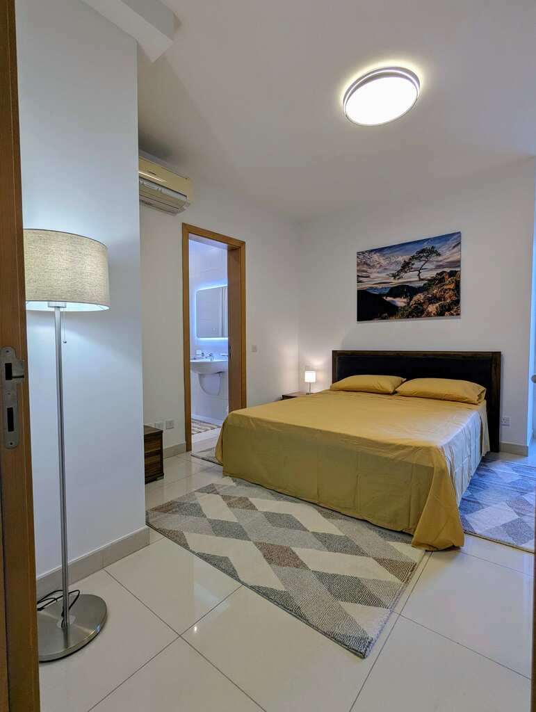 Sliema Furnished Apartment's Image 5