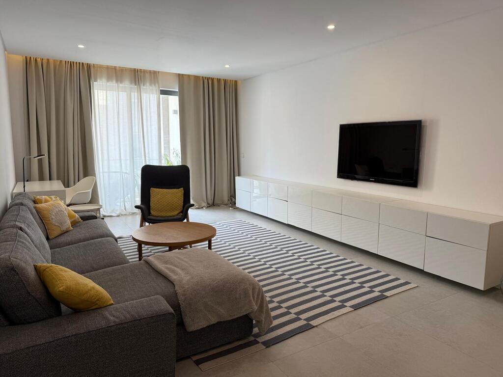 stjulians-rent-apartment-christies-malta