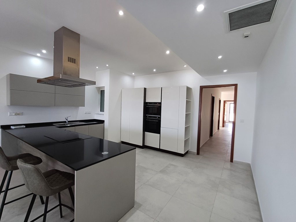 Sliema Seafront Furnished Apartment's Image 3