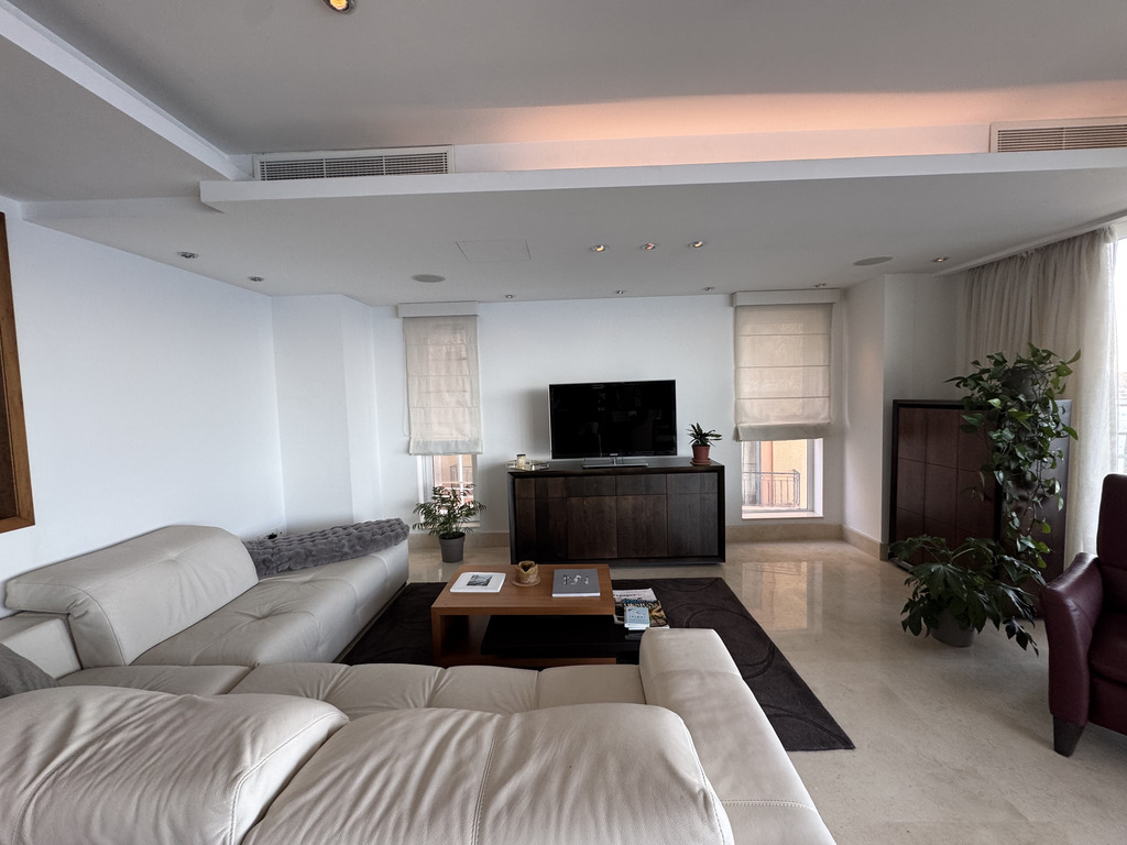 Sliema Seafront Apartment's Image 3
