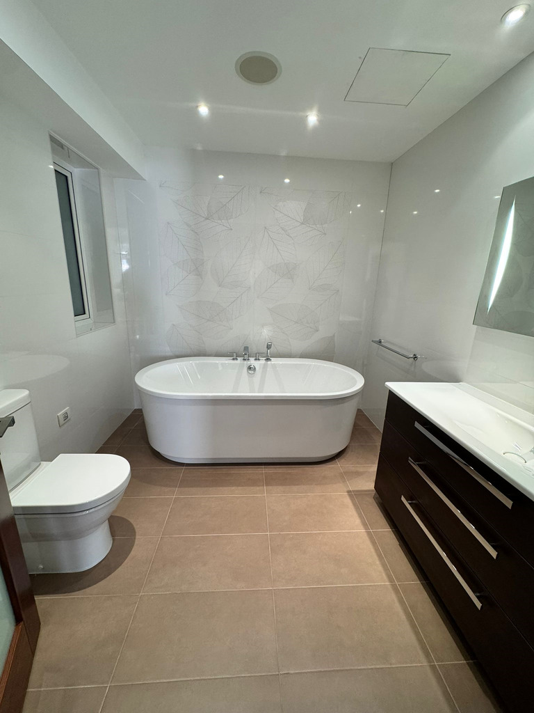 Sliema Seafront Apartment's Image 19