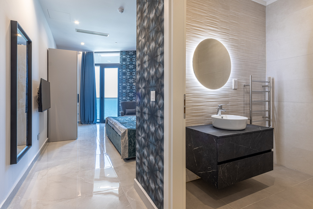 Sliema Seafront Apartment's Image 15
