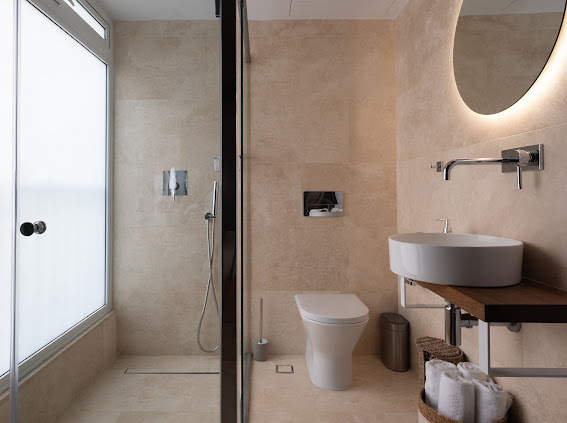 Gzira Furnished Apartment's Image 9